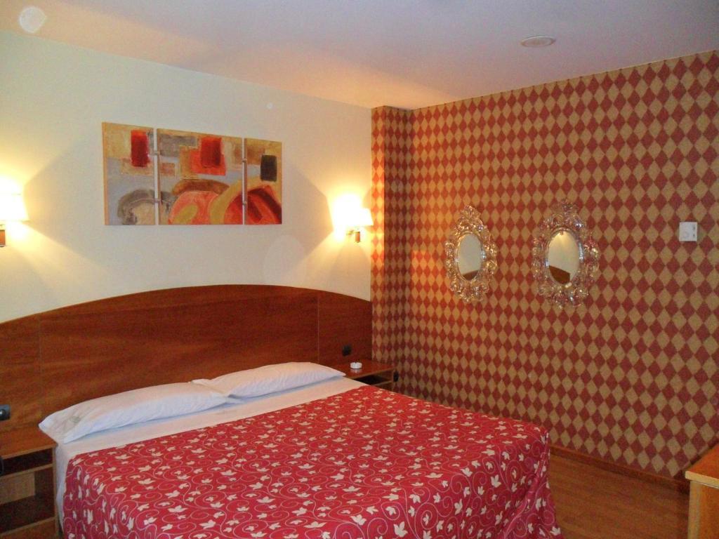 Motel Emporio Cabezon de Pisuerga Bagian luar foto
