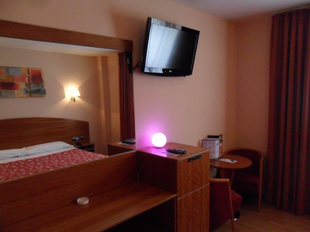 Motel Emporio Cabezon de Pisuerga Bagian luar foto