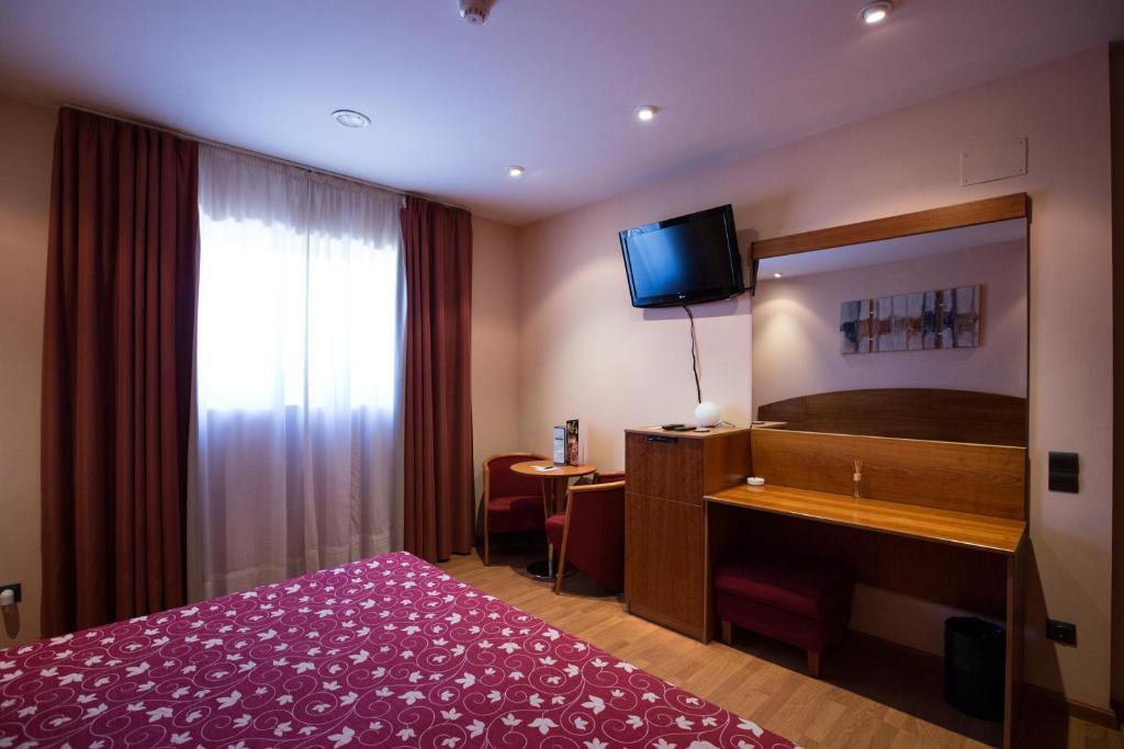 Motel Emporio Cabezon de Pisuerga Bagian luar foto
